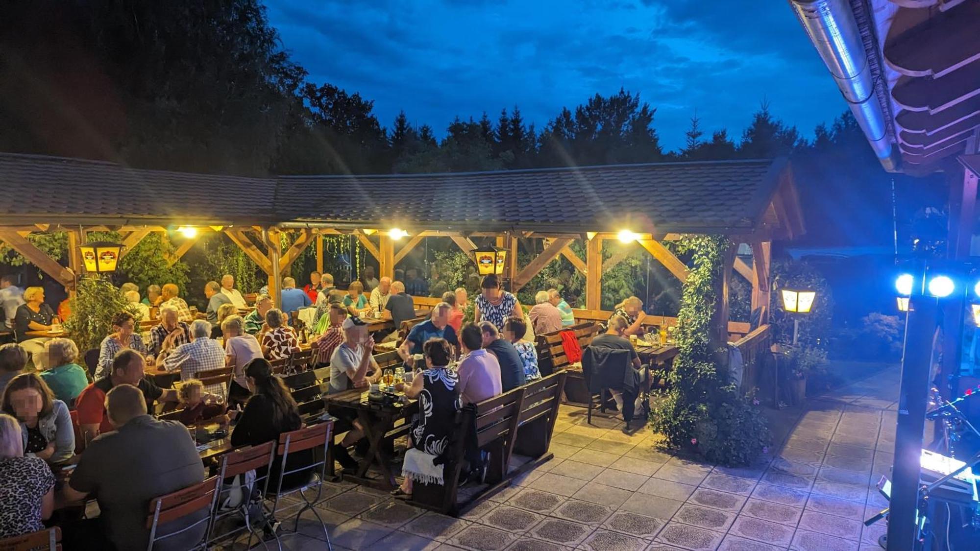 Cafe Zum Toni Hotell Thyrnau Exteriör bild