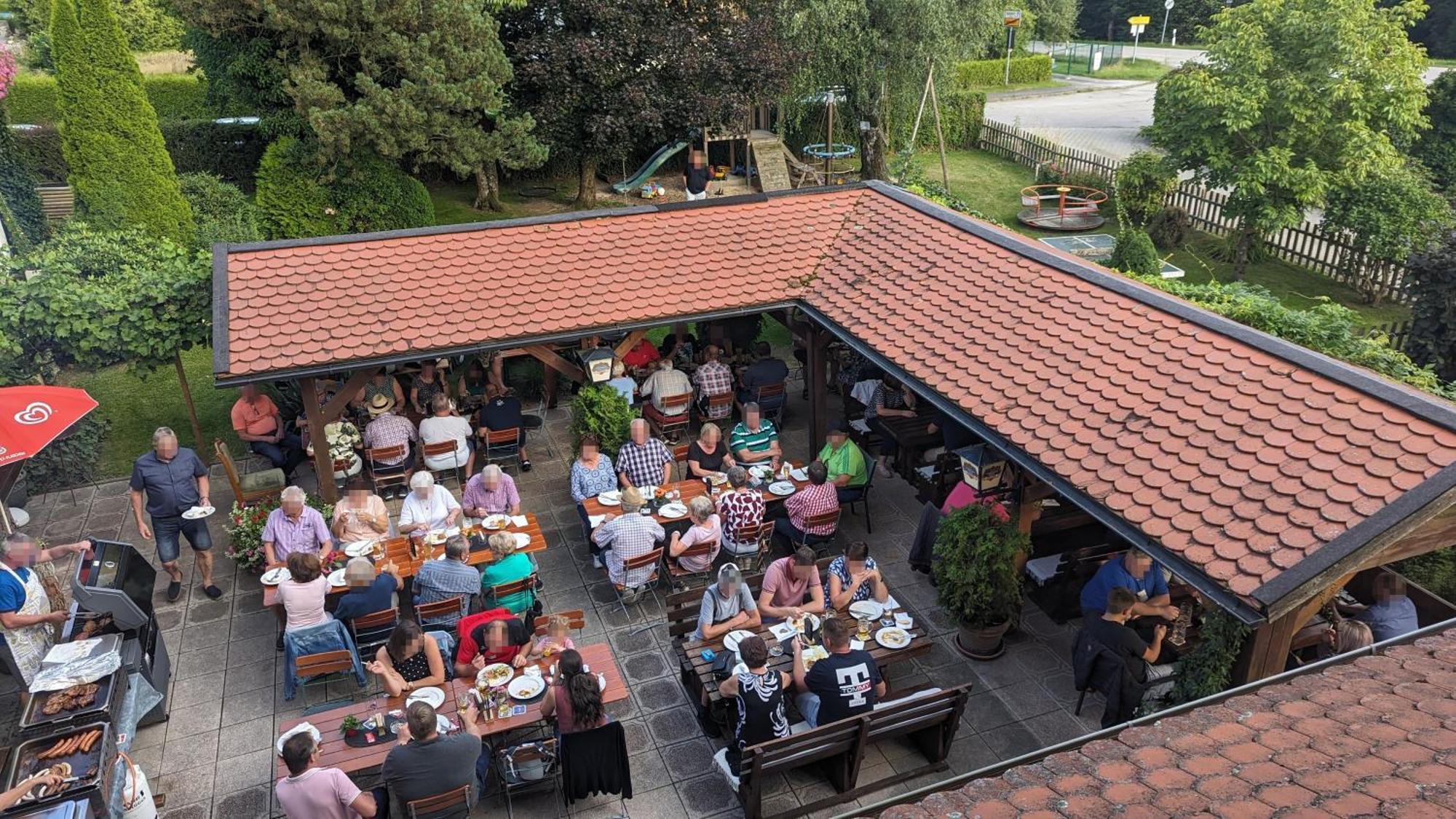 Cafe Zum Toni Hotell Thyrnau Exteriör bild