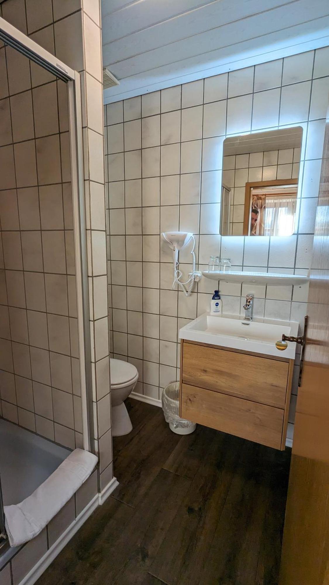 Cafe Zum Toni Hotell Thyrnau Exteriör bild