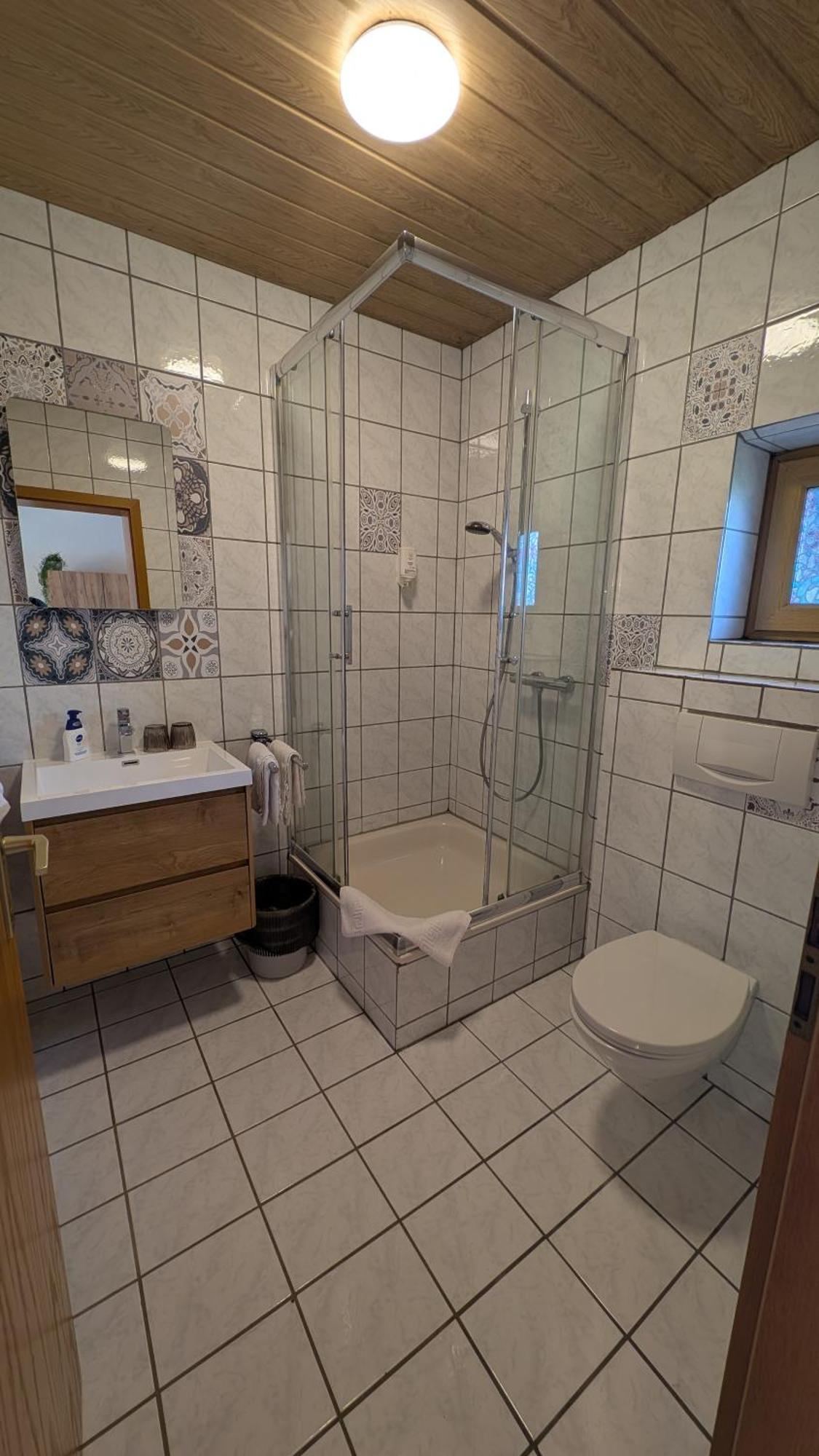 Cafe Zum Toni Hotell Thyrnau Exteriör bild