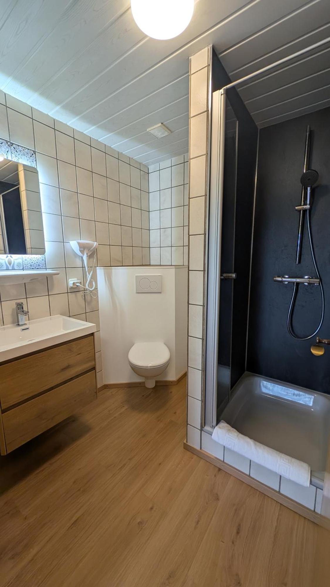 Cafe Zum Toni Hotell Thyrnau Exteriör bild